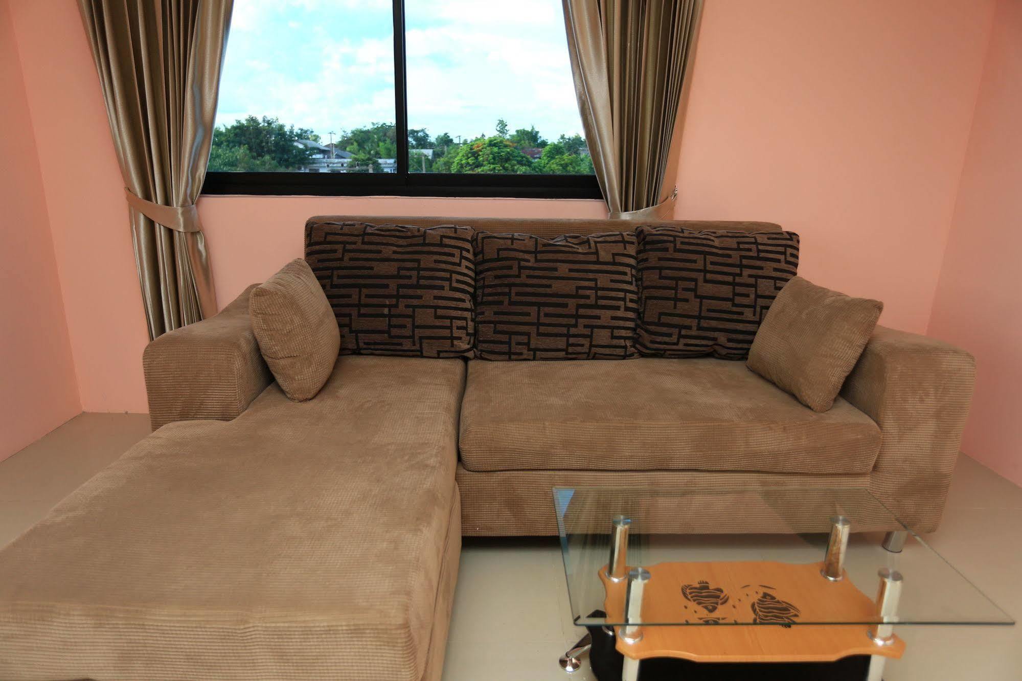 Airbest Gemtree Lampang Hotel Exteriör bild