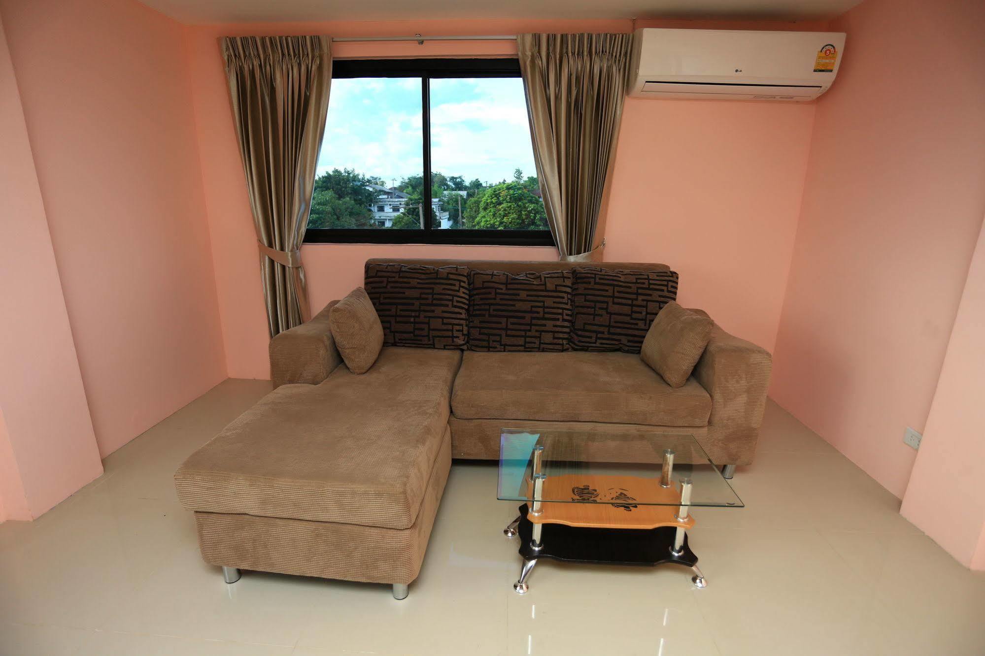 Airbest Gemtree Lampang Hotel Exteriör bild
