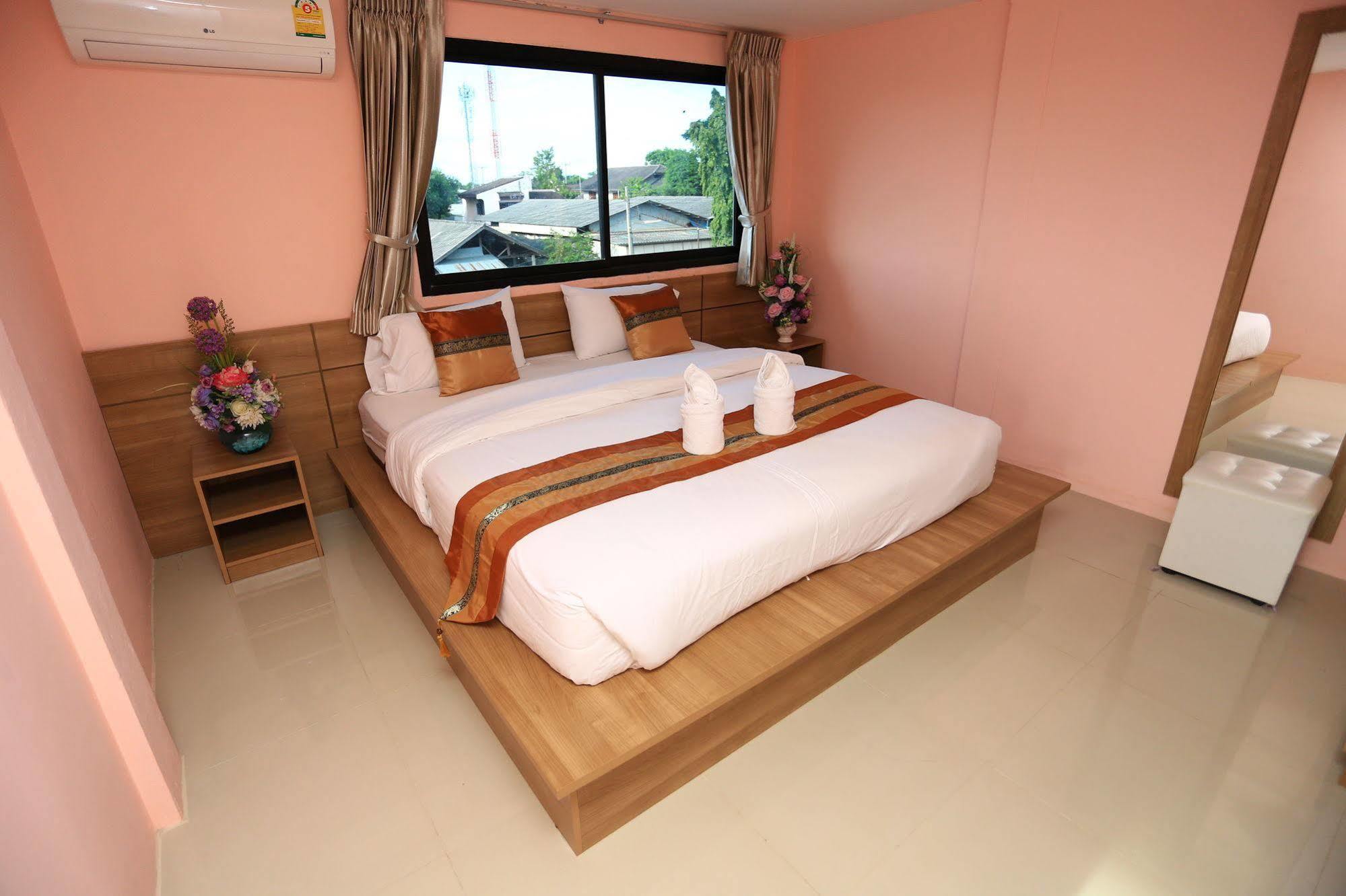 Airbest Gemtree Lampang Hotel Exteriör bild
